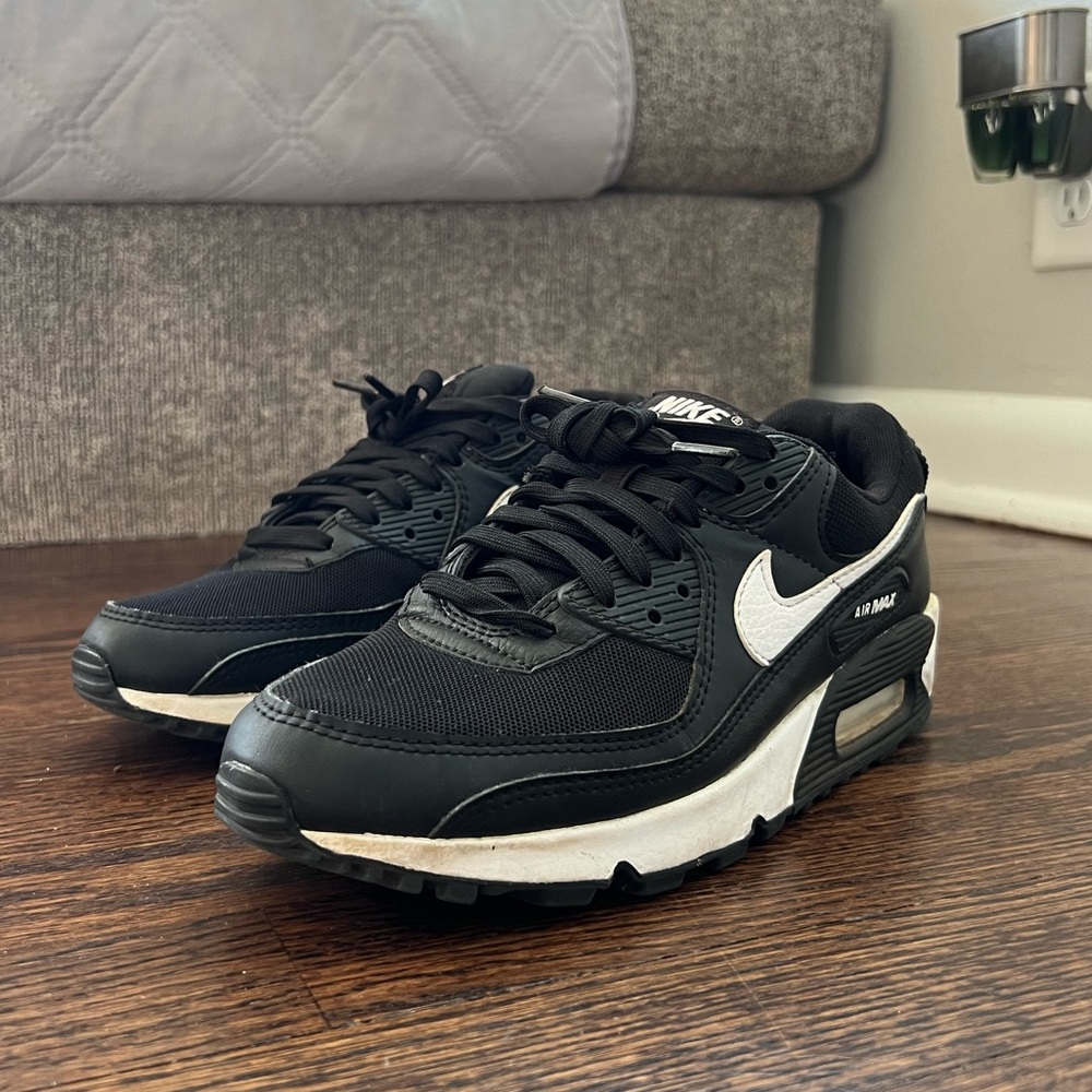 Nike Women’s Air Max Sneakers - Black & White - Picture 2 of 7